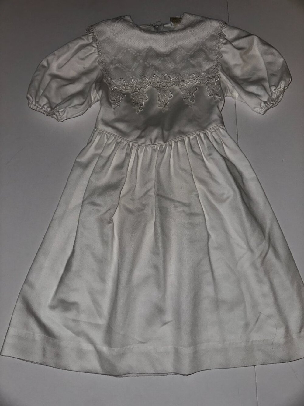 Vintage Girls All White Dress By Peaches N Cream Size 7 LACE COLLAR poof sleeves - Picture 1 of 5